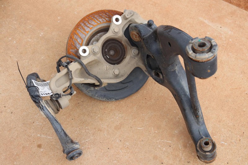 2015-2018 FORD F-150 F150 2.7L 4X2 FRONT RIGHT SPINDLE KNUCKLE HUB W/ ARMS OEM