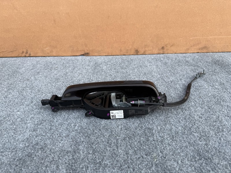 FORD BRONCO SPORT 2021-2025 OEM FRONT RIGHT PASSENGER KEYLESS DOOR HANDLE ASSY