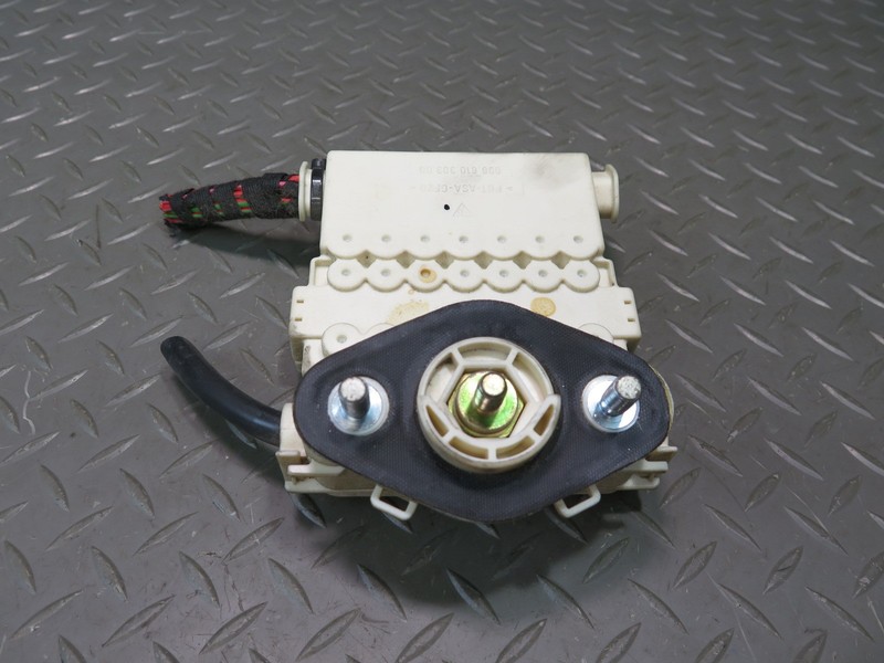 1999-2004 PORSCHE 911 996 CABIN POWER DISTRIBUTION FUSE BOX 99661030300