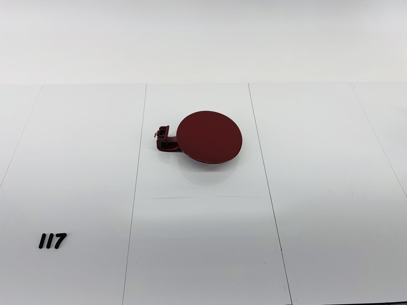 11-15 KIA SORENTO XM QUARTER PANEL FUEL TANK FILLER NECK DOOR REMINGTON RED OEM
