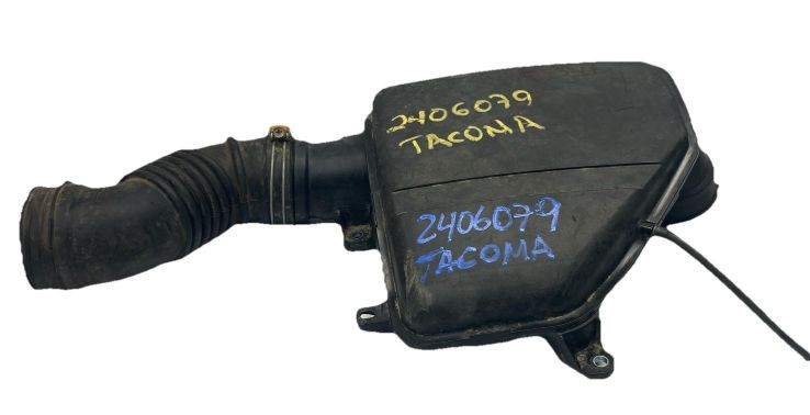 Toyota Tacoma air Intake connector 2021 tube resonator box assy OEM 1786175091