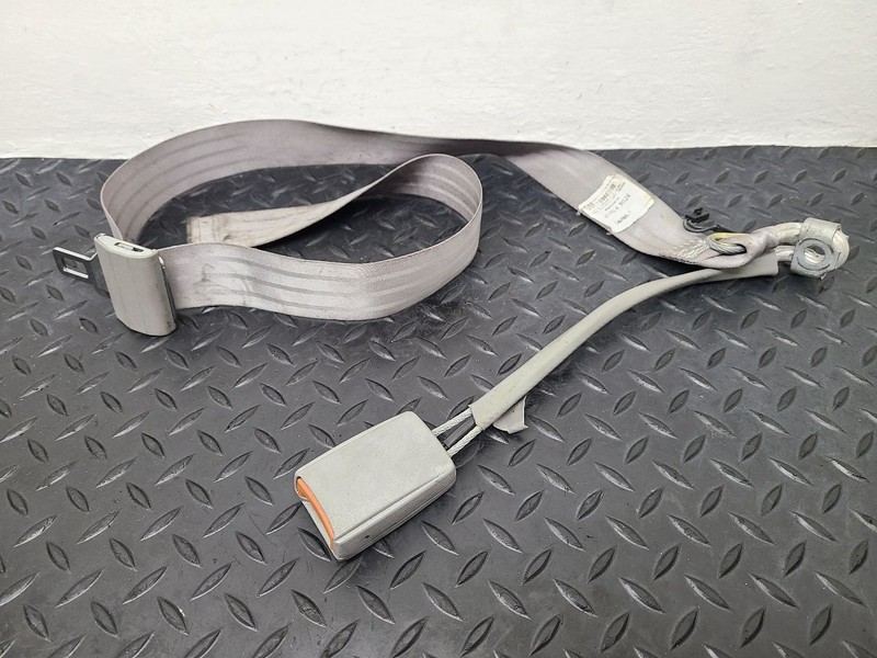 95-99 Chevrolet 1500 Pickup Left Seat Belt Buckle & Lap Belt OEM 12384221