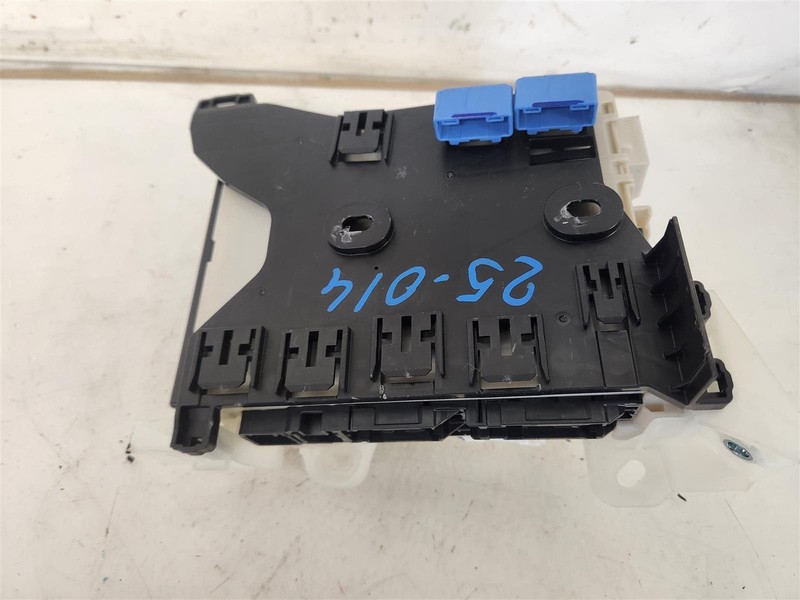 2021-2024 Toyota Rav4 Engine Junction Relay Fuse Box 82730-42890-C Xle Hybrid