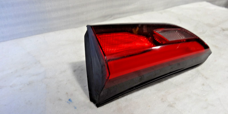 2018-2021 GMC Terrain Right Passenger Side Inner Tail Light! Factory Original!