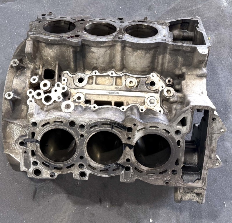 2010-2013 MERCEDES W212 E350 DIESEL BLUETEC ENGINE BLOCK ONLY 84K MILES