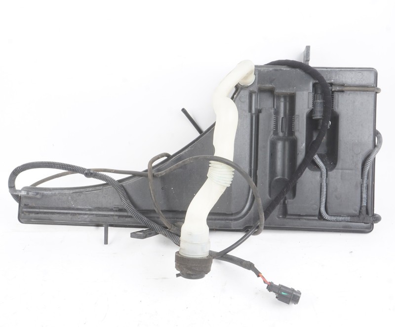 14 - 19 Maserati GHIBLI Windshield Washer Reservoir Bottle 670006414OEM