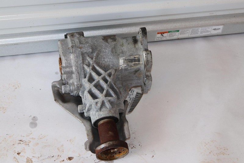 2012-2016 VOLVO XC70 AWD AUTOMATIC TRANSMISSION TRANSFER CASE BOX OEM