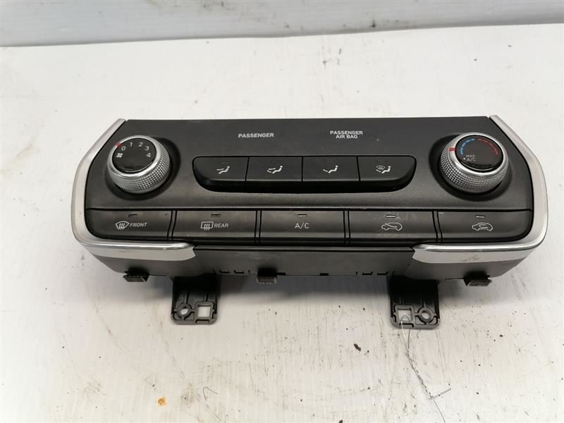 SANTA FE2020 Temperature Control 1192877