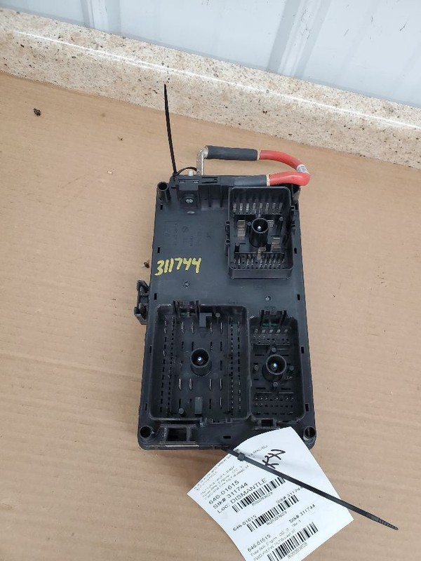 Fuse Box Engine VIN X 8th Digit Opt Ltg Fits 14-15 MALIBU 293628