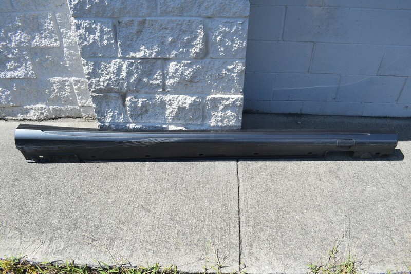 2010-2016 MERCEDES BENZ E CLASS LEFT SIDE ROCKER SILL SKIRT FACTORY OEM