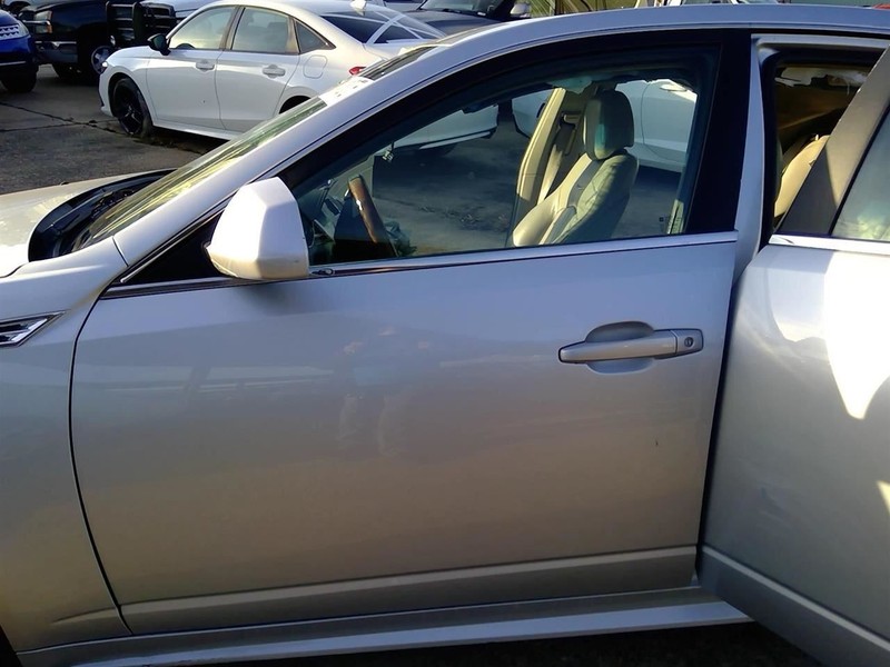 Driver Left Front Door Station Wgn Fits 08-14 CTS 588668