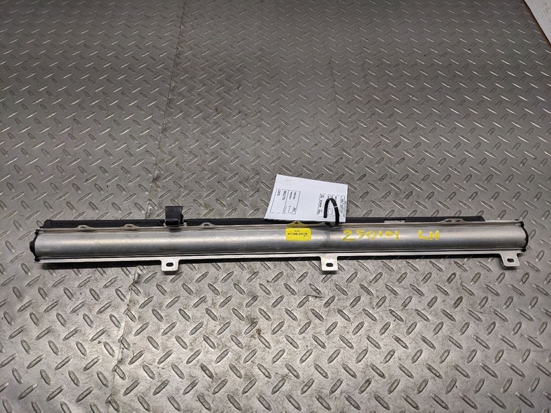 2017 - 2025 CHRYSLER PACIFICA REAR LEFT SIDE WINDOW SUN SHADE SUNSHADE O 1181568