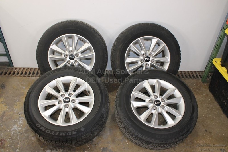 2018 - 2020 KIA SORENTO WHEELS AND TIRES SET OF 4 (235/65 R17" 104H) OEM