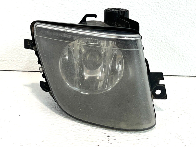 09-15 BMW 740i Fog Light Right Passenger OEM