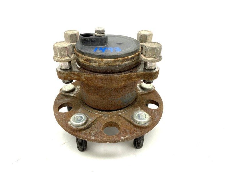 Rear Hub Wheel Bearing 3785A008 Fits 2008-2016 Mitsubishi Lancer 85660