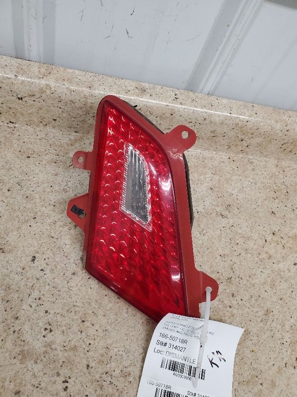 Passenger Right Tail Light Lid Mounted Fits 08-10 INFINITI M35 303556