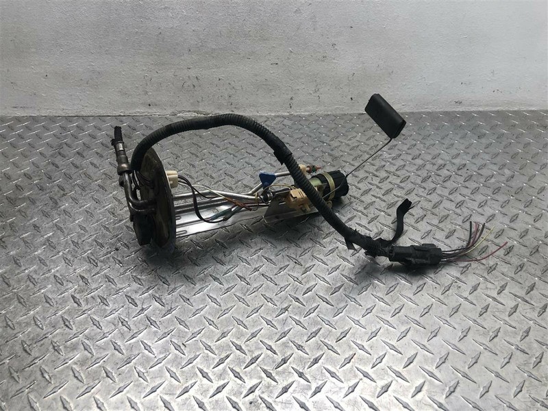 99-02 FORD EXPEDITION FUEL PUMP ASSEMBLY 4x2 OEM 323-01251A