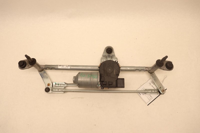 2022-2024 VOLKSWAGEN TAOS FRONT WINDSHIELD WIPER MOTOR TRANSMISSION LINKAGE OEM