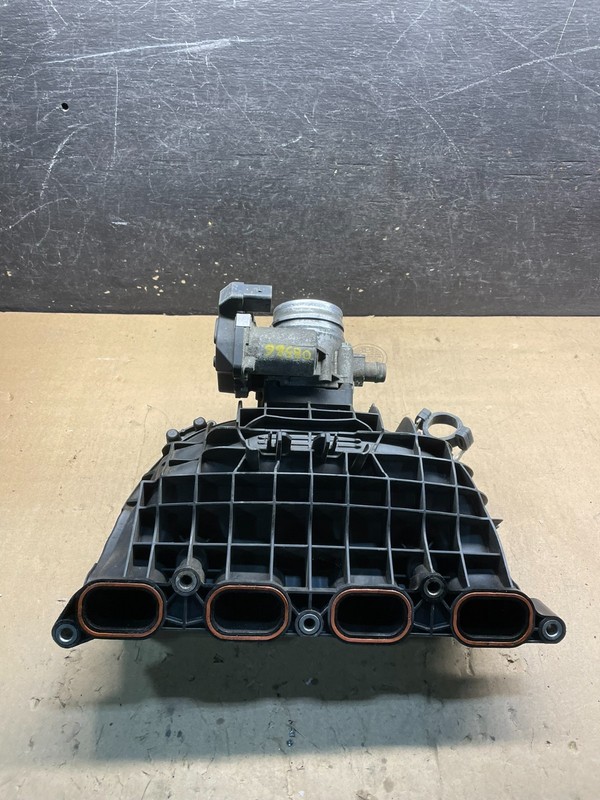 2013 to 2016 BMW F30 320XI 328XI OEM Intake Manifold 7588126 W4218 PS