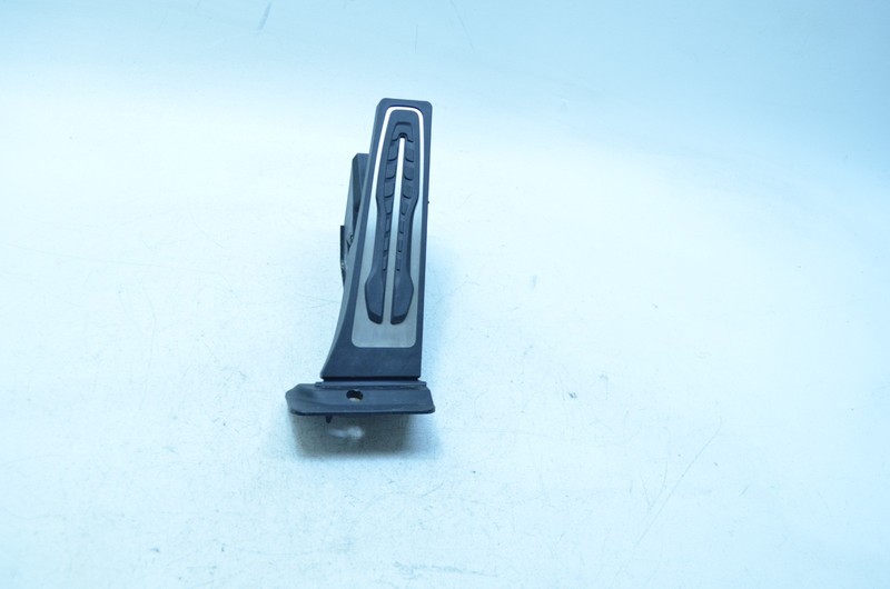 22-24 BMW i4 G26 ACCELERATOR THROTTLE PEDAL OEM