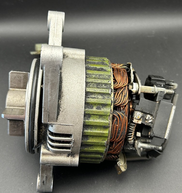 2003 Honda Valkyrie GL1500 GL 1500 CD Engine Alternator Generator Stator Magneto