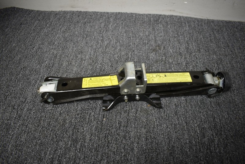 AUDI A4 A5 CAR JACK FACTORY OEM