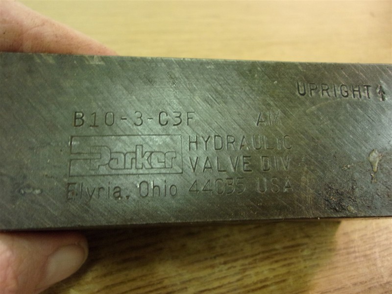 Parker B10-3-C3F Hydraulic Relief Valve *FREE SHIPPING*