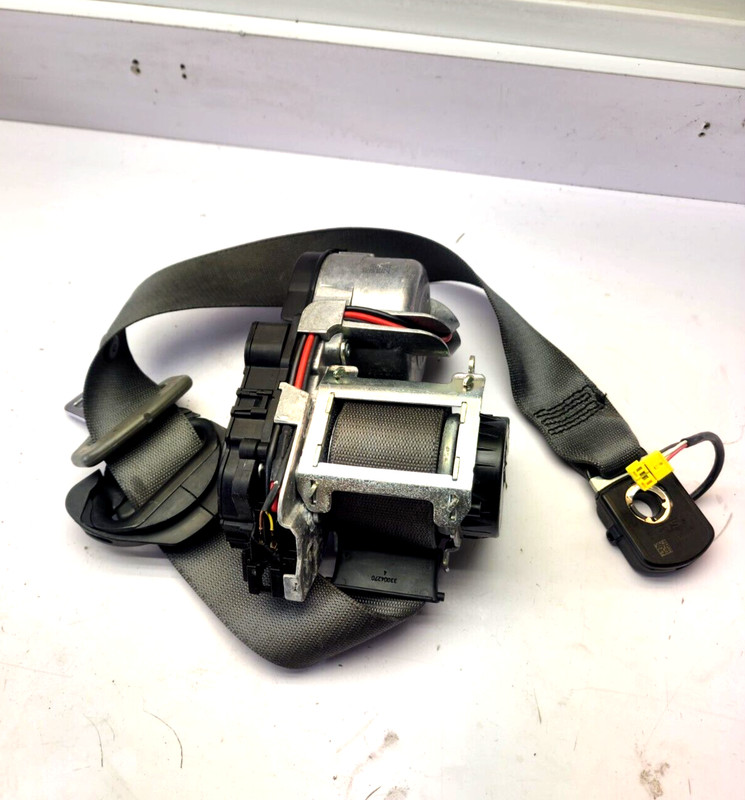 07-09 Mercedes W221 S550 Front Right Side Seatbelt Seat Belt Retractor Black OEM
