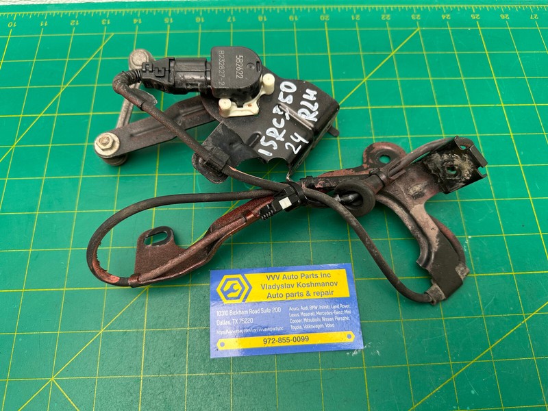 15-24 LEXUS RC350 REAR LEFT SIDE HEADLIGHT RIDE HEIGHT LEVEL SENSOR OEM
