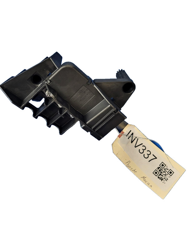 Used Oem Porsche Battery Fuse Relay Junction Box KB95B57B for 2016 Macan S 3.0L