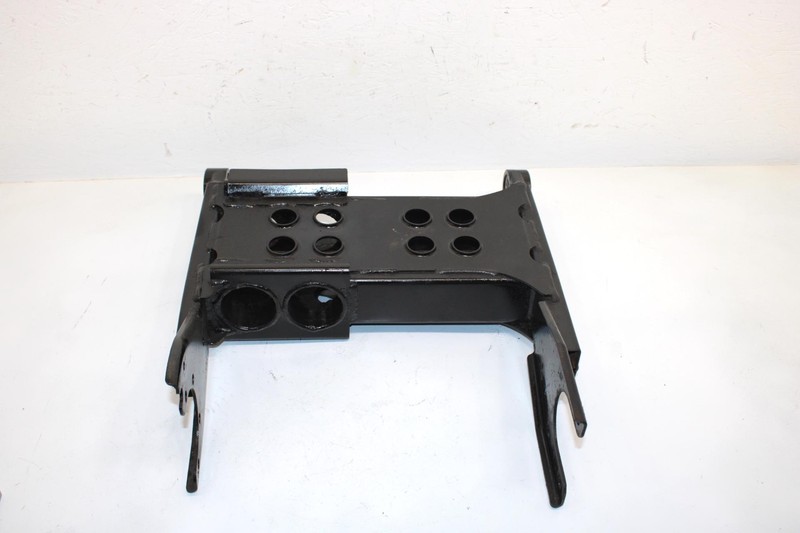 03 Bombardier Quest 650 Oem Rear Swingarm AB1