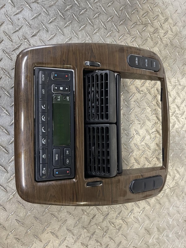 2002-2005 FORD EXPLORER RADIO DASH PANEL BEZEL CLIMATE CONTROL UNIT WOODGRAIN