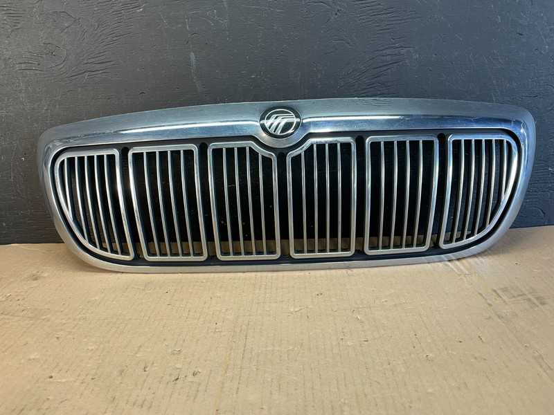 1998 to 2002 Mercury Grand Marquis Front Upper Grill Grille OEMAD8536 DG