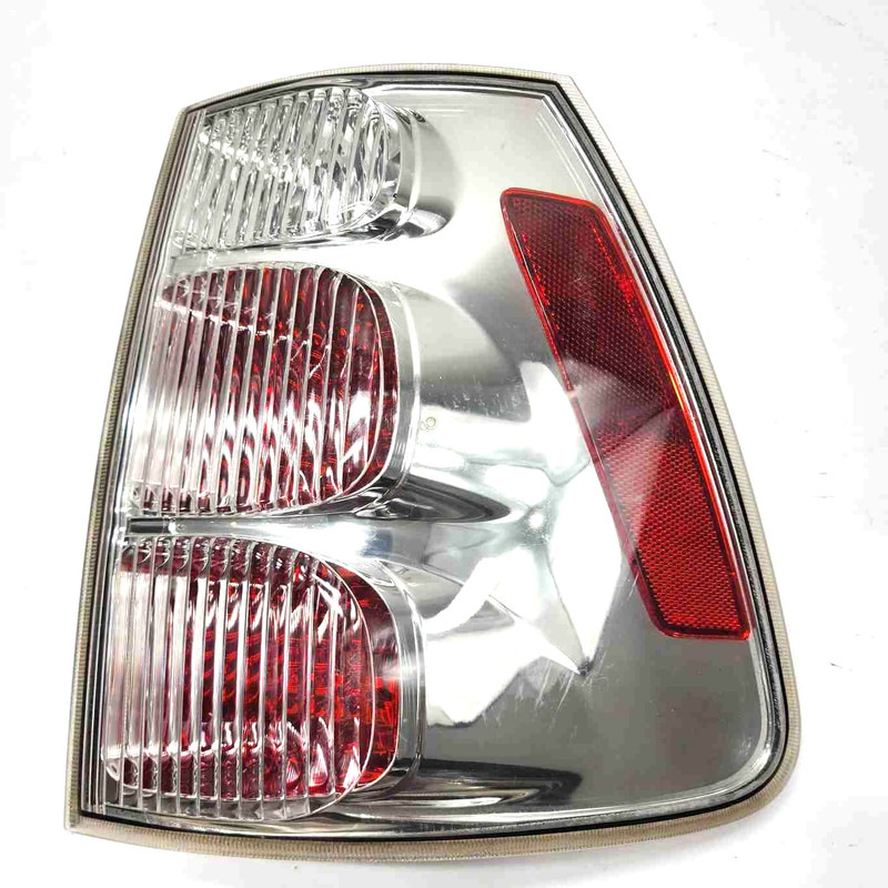 2005 Equinox LH Driver Side Tail Light Assembly OEM 5490028