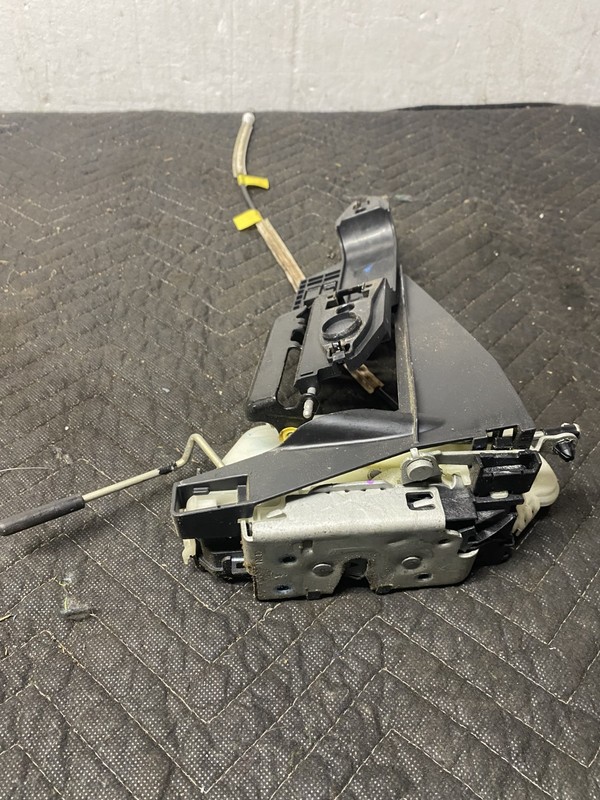 2011 Ford Escape Right Rear Latch Assembly OEM