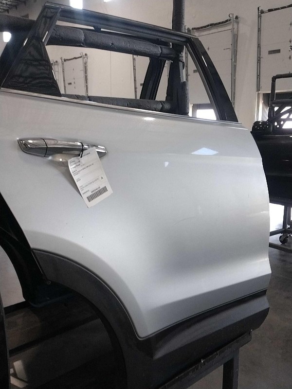 2015 Hyundai Santa Fe Rear Right Door Silver 118k Miles OEM Part 303834