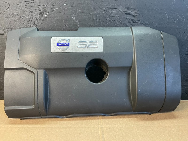 2007 to 2014 Volvo XC90 OEM 3.2L Upper Top Engine Motor Dust Cover Oem AC2150 DG