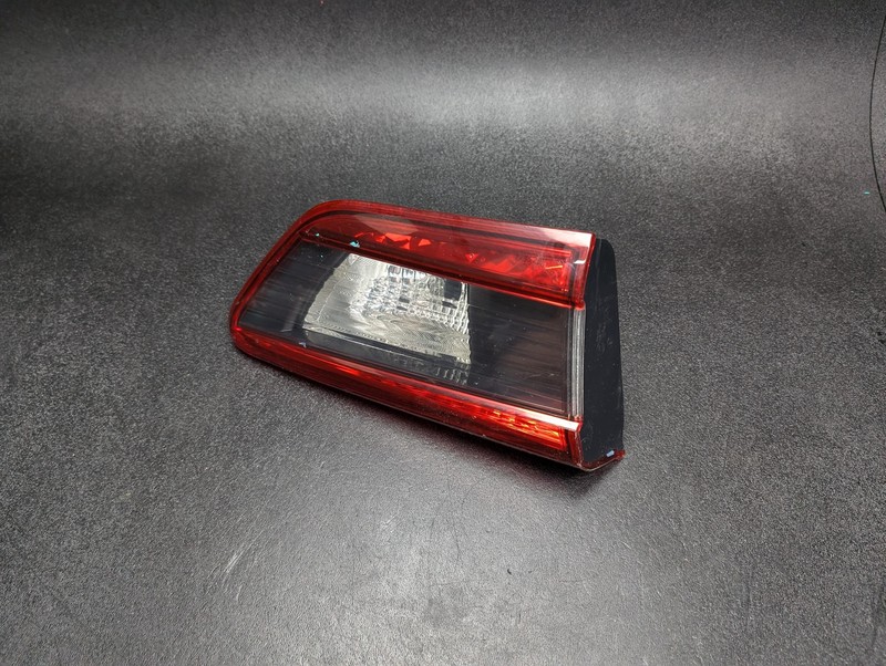 Rear Left Inner Tail Light Lamp 2022 Subaru Crosstrek 84251-FL110 2021 2023