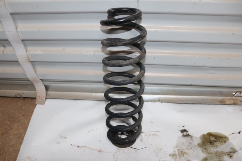 2019-2023 LEXUS ES300H REAR LEFT SIDE SUSPENSION COIL SPRING OEM
