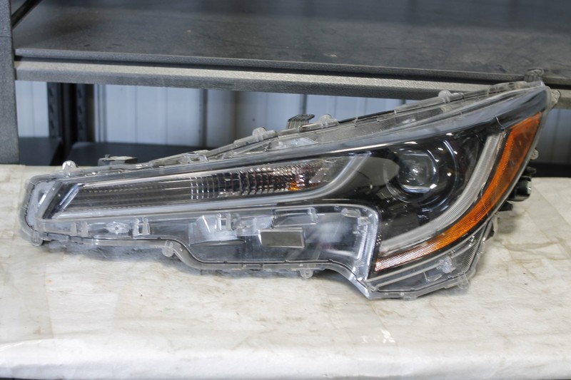 2023-2025 Toyota Corolla Base Left Driver Side Led Headlight Oem