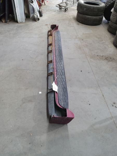 YUKONXL15 2004 Running Board 269095