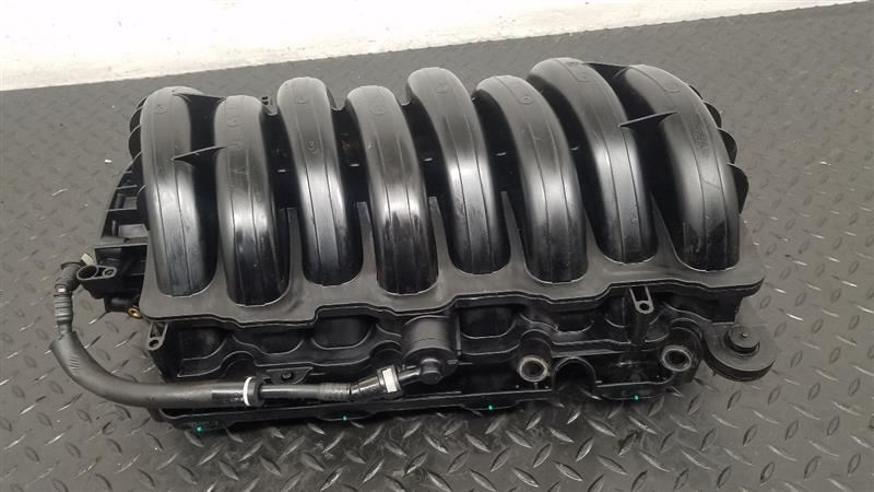 14-19 Chevrolet Silverado 1500 5.3L Intake Manifold Assembly (L83) OEM 12623417