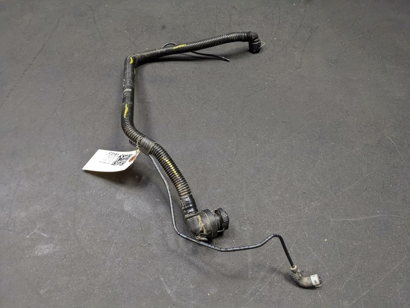 Engine Crankcase PCV Ventilation Hose Pipe 2019 Chevrolet Trax 25193343 11-2021