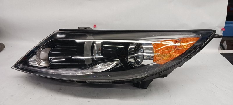 13-'16 KIA SPORTAGE Left driver headlight halogen OEM Grade B