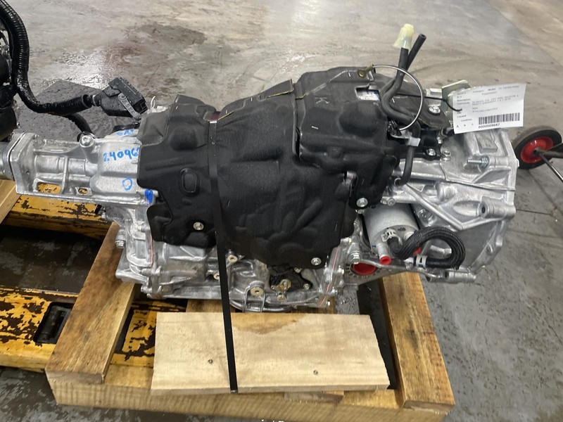 24 SUBARU XV CROSSTREK Auto Transmission CVT 2.0L 5k miles 6 Month Warranty!