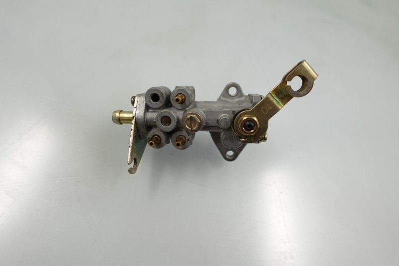 GOOD USED 1997 Ski-Doo Formula III 600 OEM Oil Pump 420886459