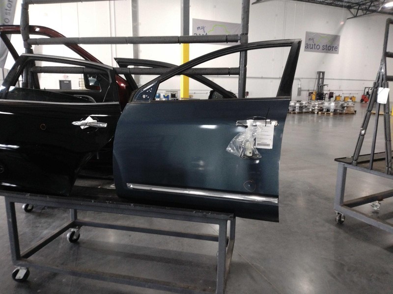 2014 Nissan Rogue Front Left Door Graphite Blue Used OEM 472509 131K Miles