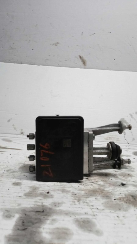 2018 Chrysler 300 ABS Pump & Motor Assembly OEM 68258644AA 35k Miles Black