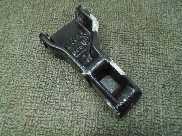 USED OEM BRACKET 3881385 VOLVO PENTA 4.3L-8.1L MOTOR PART