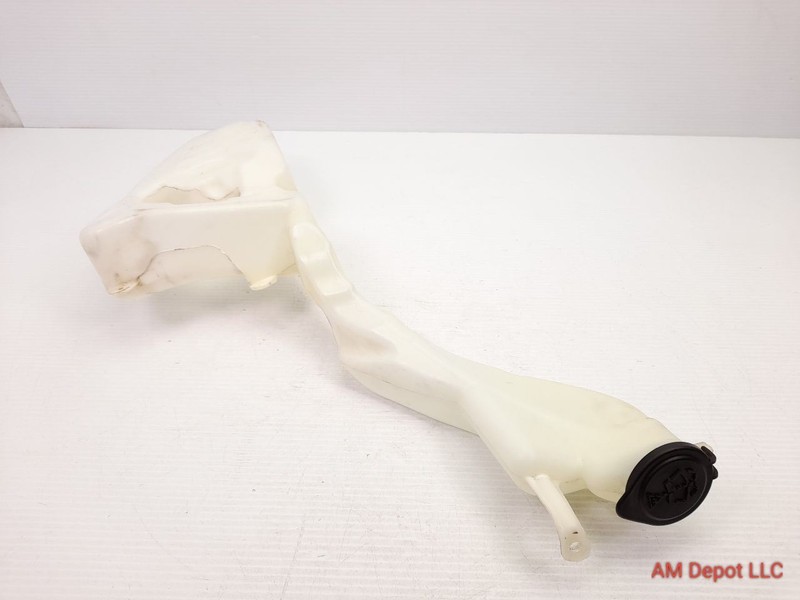 2012 Mini Cooper S R56 R57 R55 R58 Windshield Washer Reservoir 61677157124